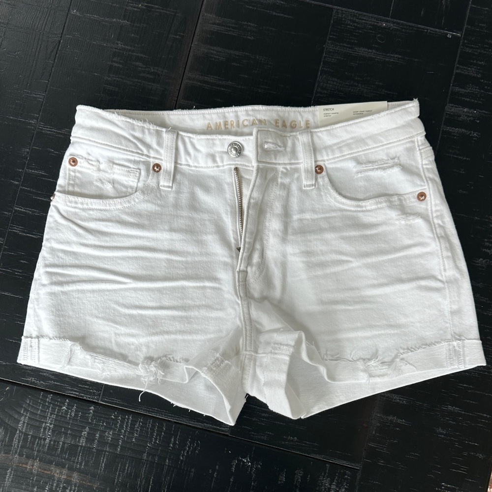 American Eagle Outfitters Women's Crisp White Jean Shorts New with Tags size 4